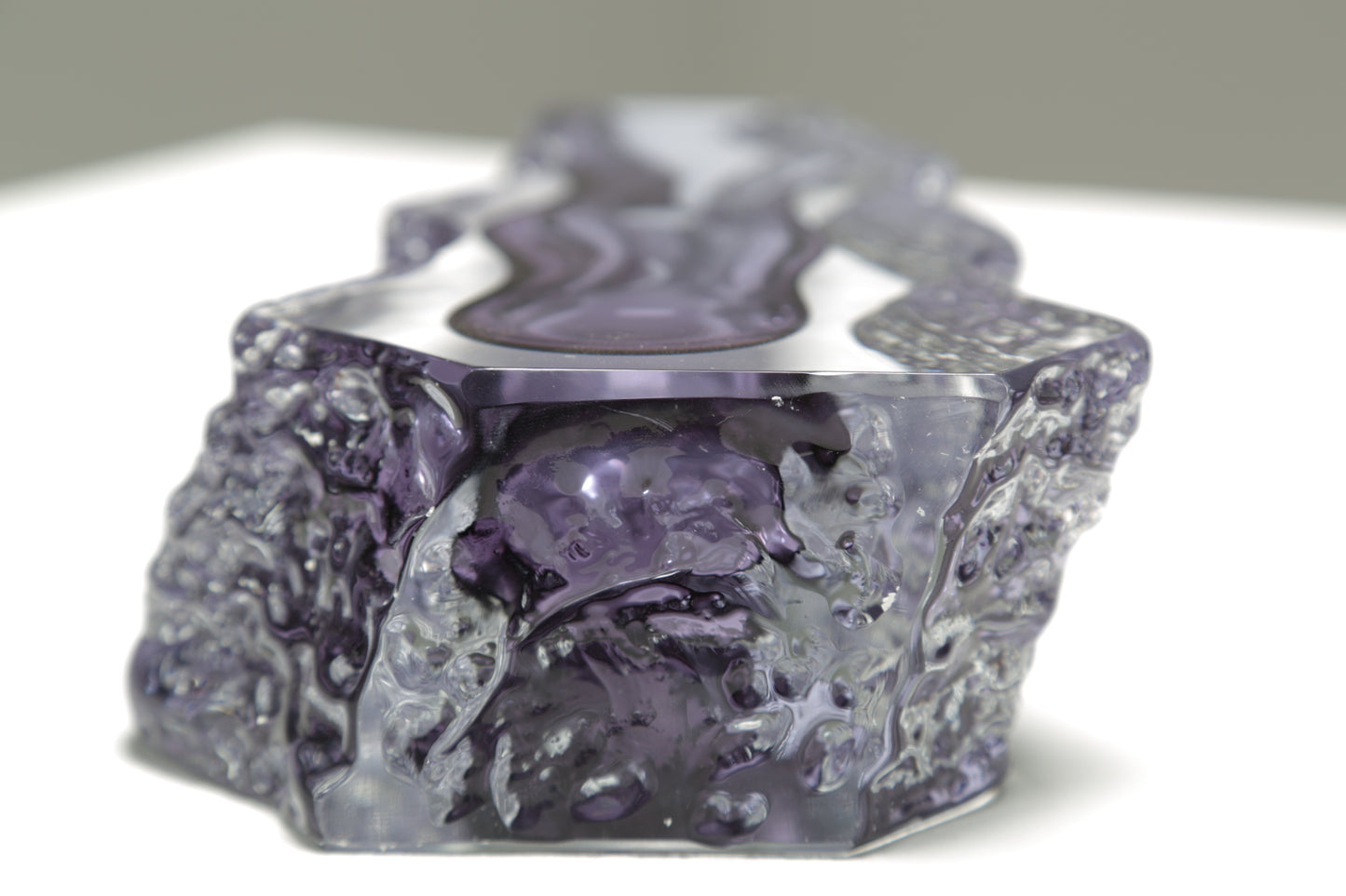 Gianfranco Mandruzzato wavy purple vase glass