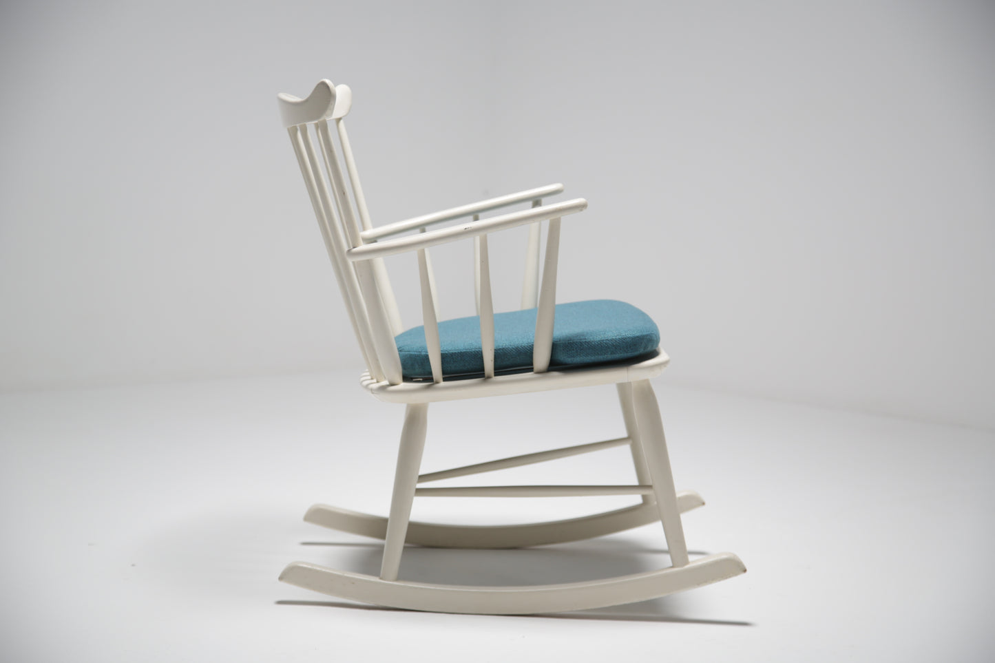 Rocking chair by Thomas Harlev for farstrup