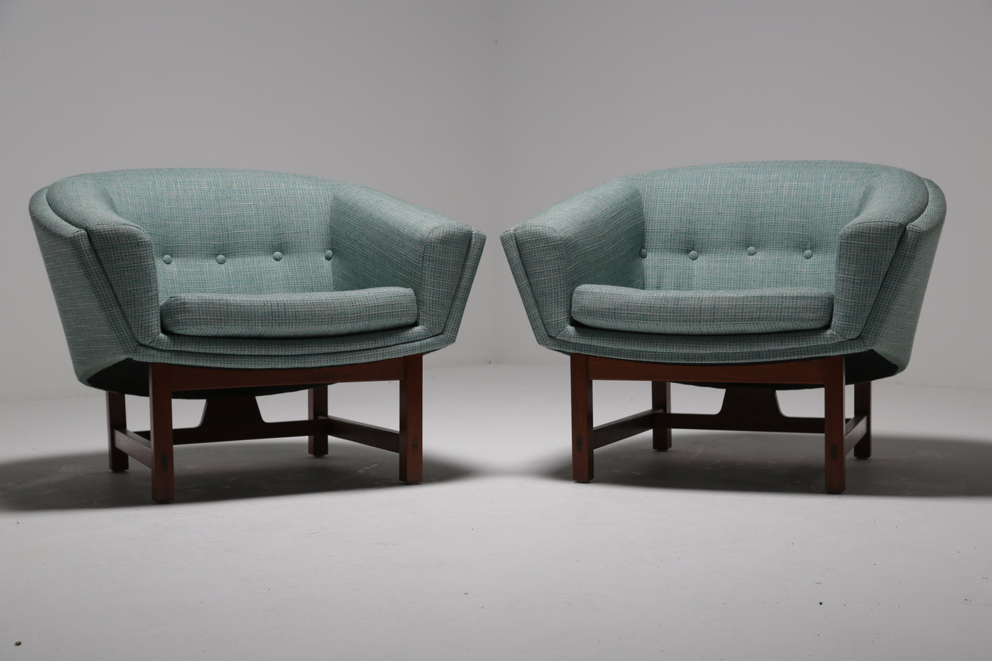 Pair of Lennart Bender ‘Corona’ lounge chairs