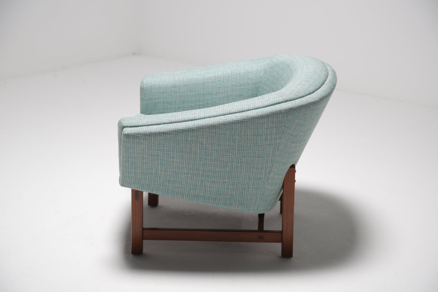 Pair of Lennart Bender ‘Corona’ lounge chairs